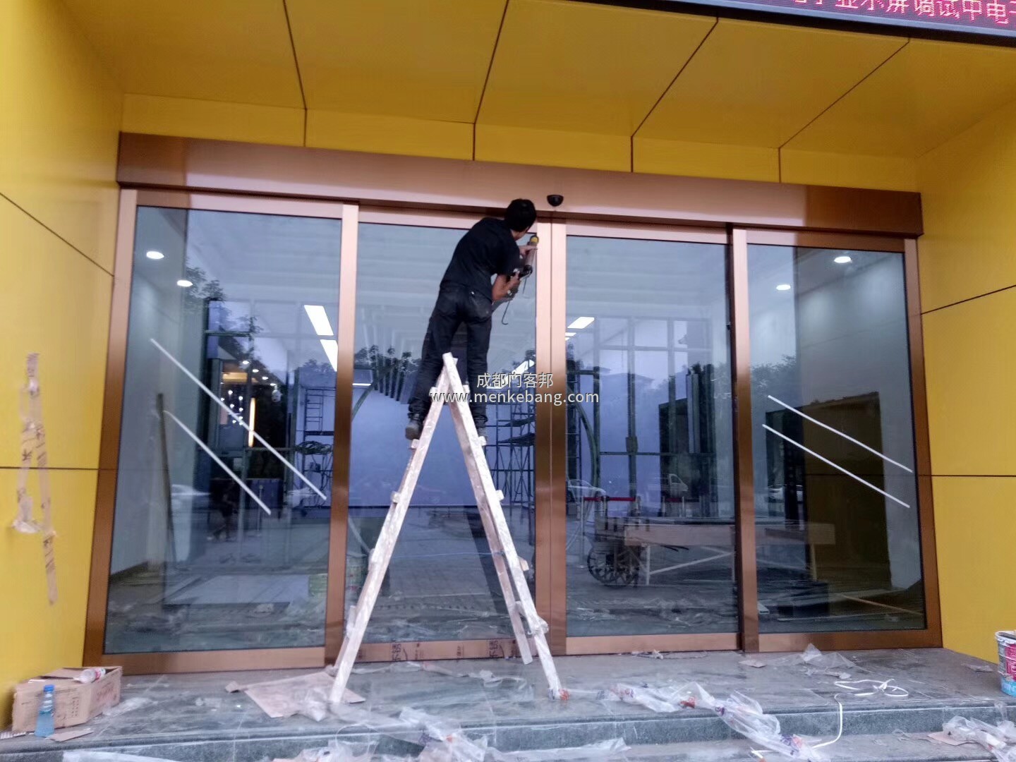 銀行感應門多少錢一平方,磁卡刷卡感應門多少錢一平方 銀行感應門多少錢一平方,磁卡刷卡感應門多少錢一平方