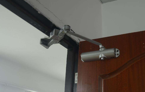 閉門器安裝方法圖解、分類、使用要求及功用【綜述】