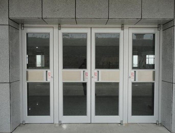 肯德基門,肯德基門制作