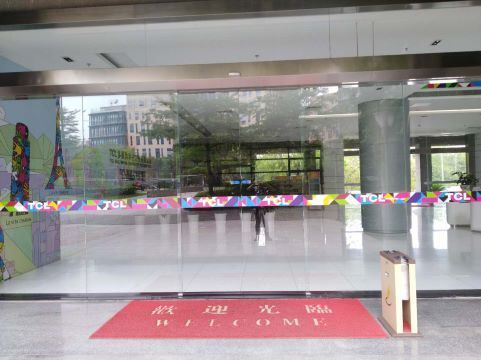 成都大廈寫字樓(辦公樓)感應平移門定做安裝 成都大廈寫字樓(辦公樓)感應平移門定做安裝