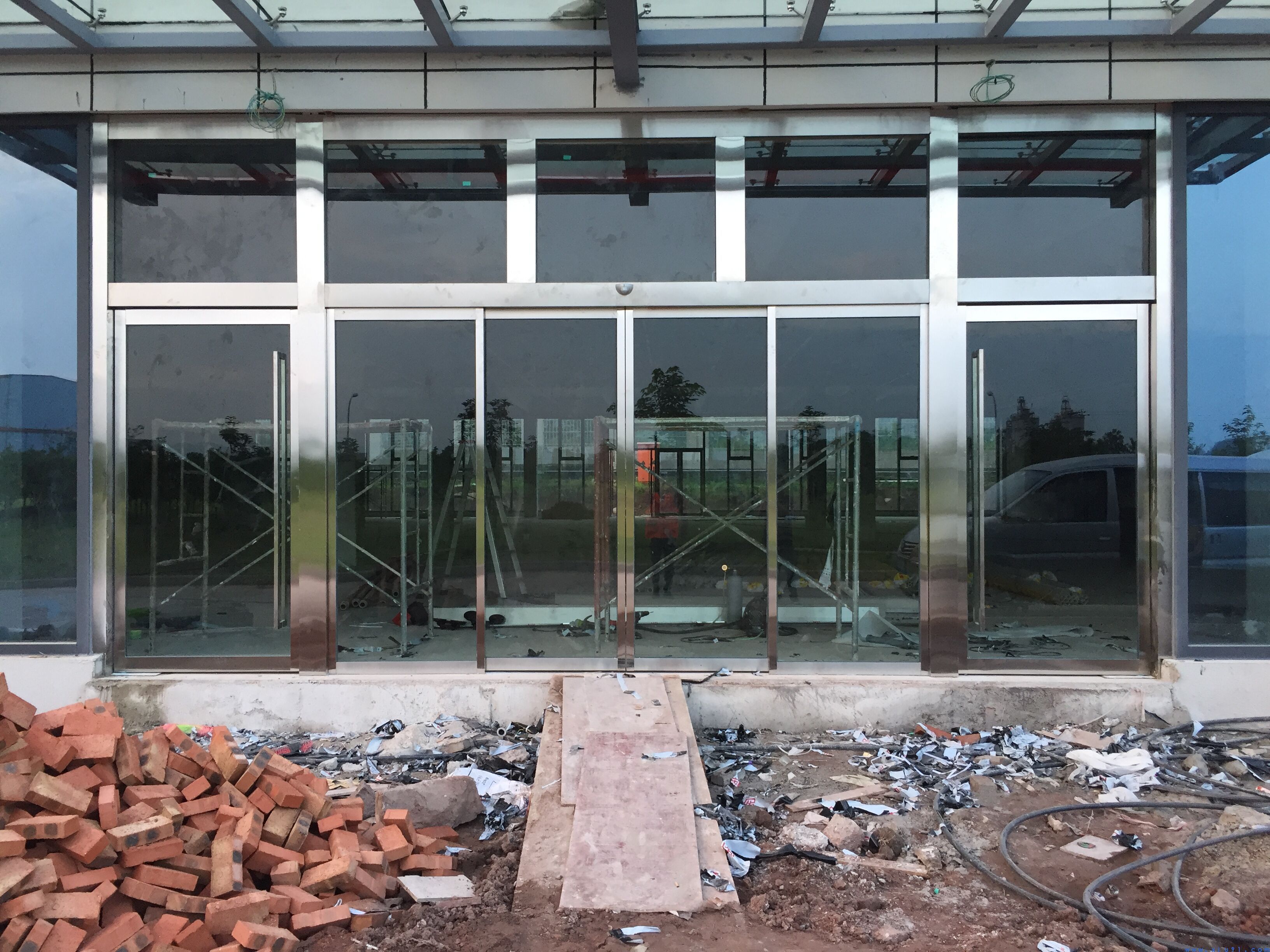 成都廠區(qū)自動(dòng)門安裝 成都廠區(qū)自動(dòng)門安裝